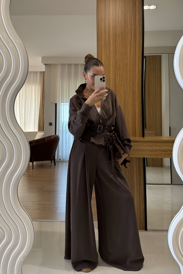 Lavi™ | Moderne getailleerde tweedelige outfit