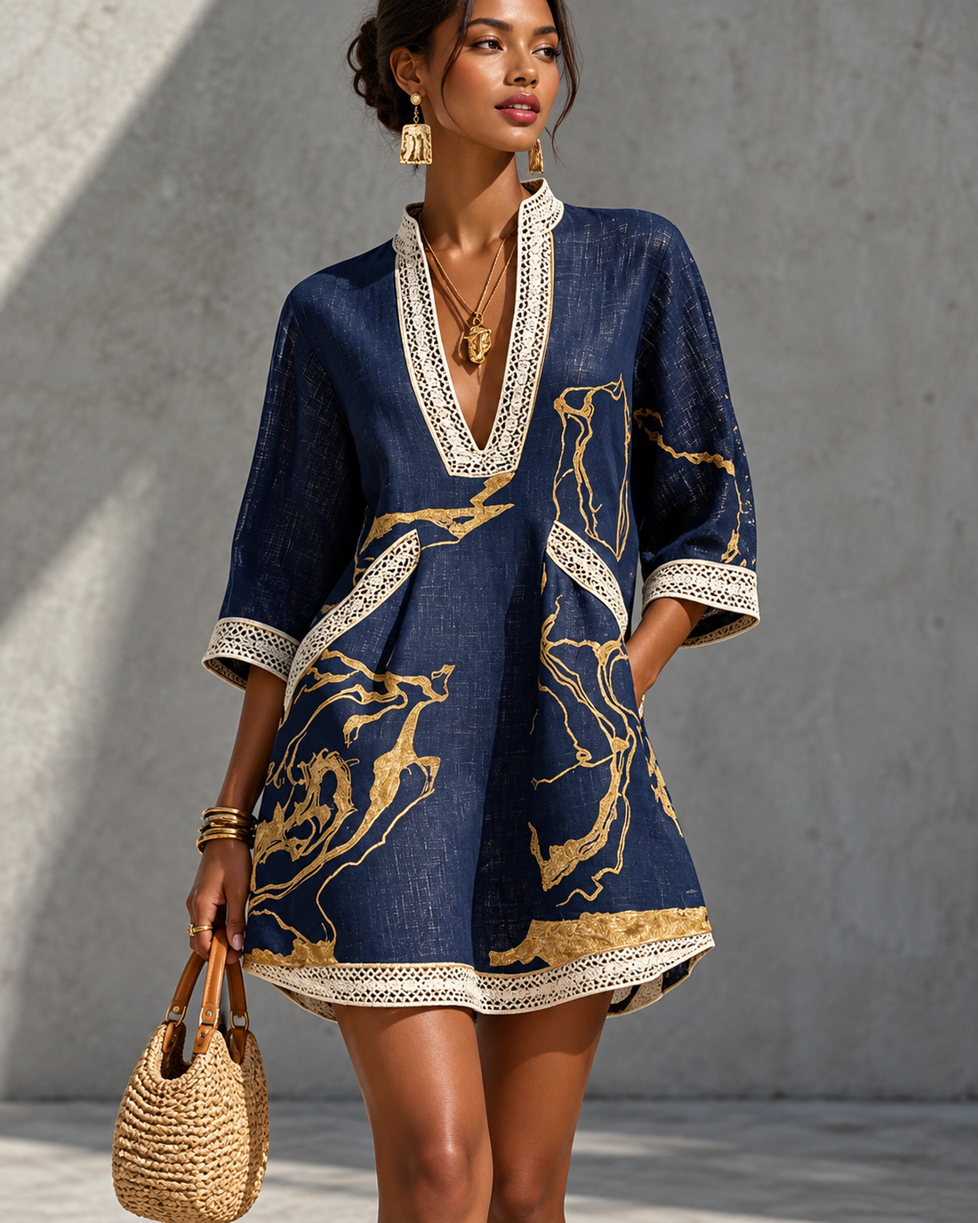 Bianca™ | Elegante Mini Jurk Met Gouden Print