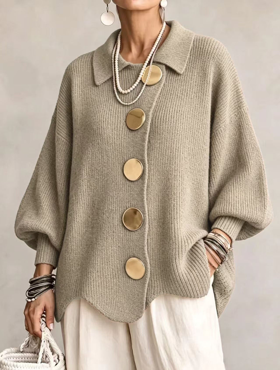 Annette™ | Elegante Oversized Vest met Grote Gouden Knopen