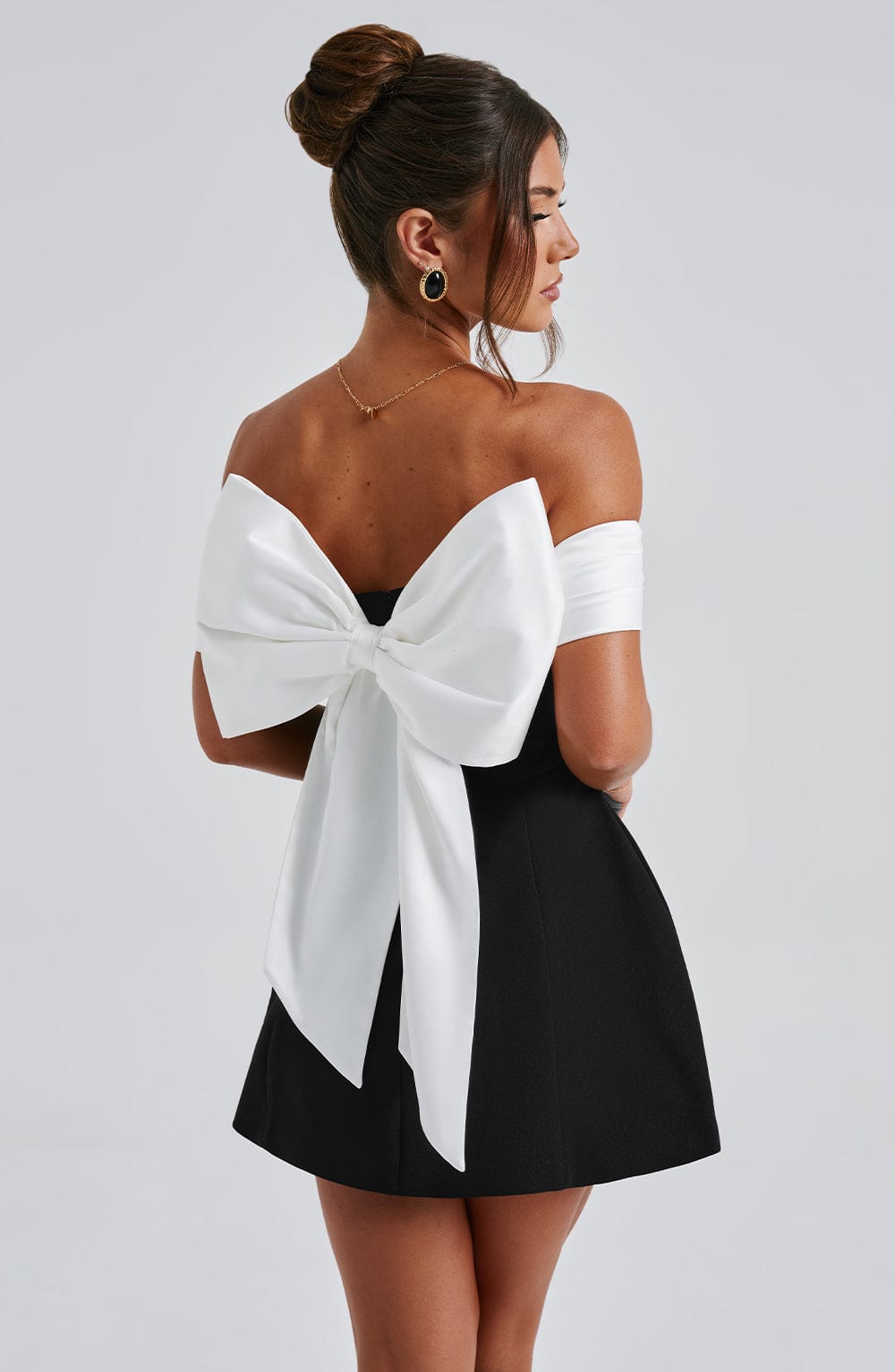Veya | Chique tweekleurige mini jurk