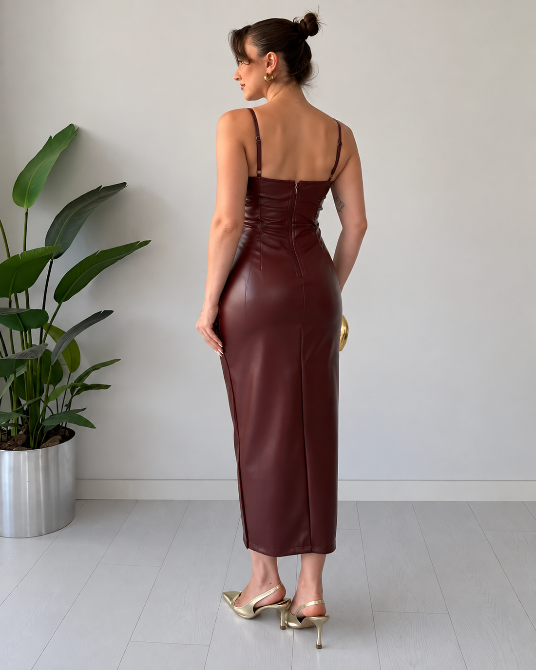 Sona™ | Moderne mouwloze leren jurk
